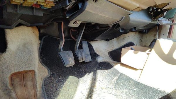 1985 Pontiac Sunbird Complete Clutch And Brake Pedal Assembly Oem — photo 2