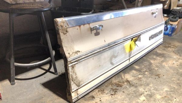 1975 Ctc10 Trunk/decklid/hatch/tailgate — photo 2