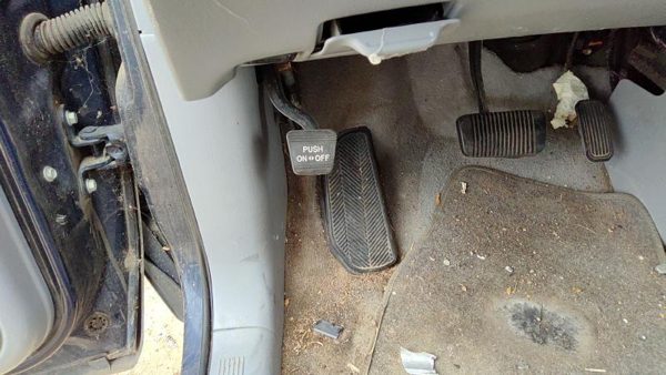 00-03 Toyota Sienna Parking Brake Pedal Assembly Oem Complete Emergency Unit — photo 3