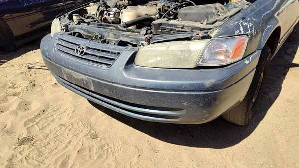 1997-1999 Toyota Camry Front Bumper Cover Assembly Oem Blue 8L3 52119Aa901 — photo 2