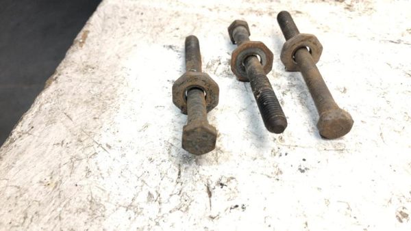 83-94 Chevy S10 Blazer Set of Bolts for Power Steering GEARBOX MOUNTING BOLTS — photo 3