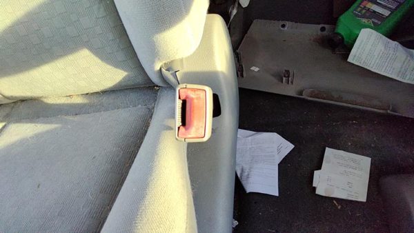 2005-2007 Ford Freestar Passenger Right Front Seat Belt Buckle Receiver Oem Gray — photo 2