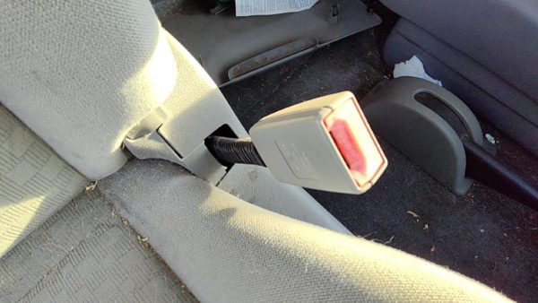 2005-2007 Ford Freestar Passenger Right Front Seat Belt Buckle Receiver Oem Gray — photo 1
