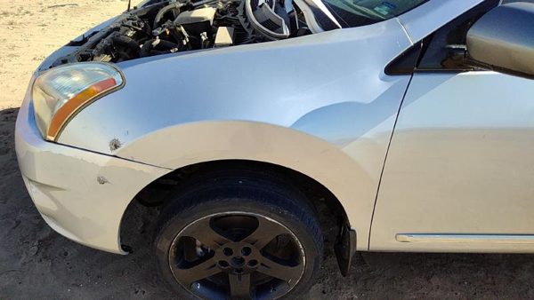 2013 Nissan Rogue Fender LH Silver K23 — photo 2