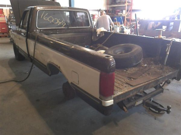 1988 Ford Pickup F150 — vehicle photo 5