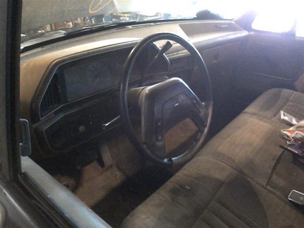 1988 Ford Pickup F150 — vehicle photo 4