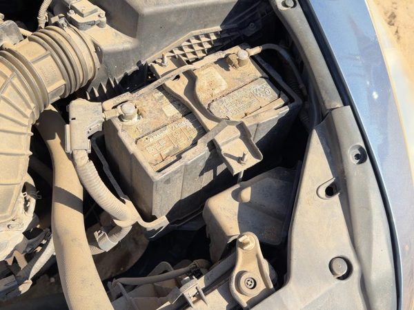 03-07 Honda Accord Complete Battery Box Mount Tray With Hold Down Oem 2.4L Sedan — photo 1