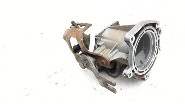 1986 Ford Bronco Ii Transfer Case Adapter Oem A4ld To 1350 — photo 4