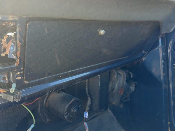 1967-1972 Ford F250 Glove Box Assembly Complete Door With Latch Oem — photo 3