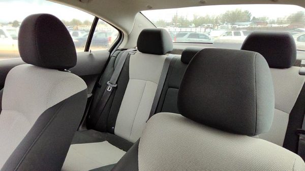 2011 LH Pair Of Front Headrests OEM Left Right Set Seat — photo 2