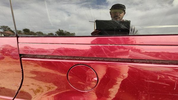 1997-2005 Chevy Venture Driver Left Rear Moulding On Quarter Panel Oem Red 72U — photo 2