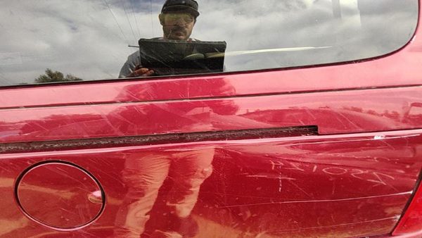 1997-2005 Chevy Venture Driver Left Rear Moulding On Quarter Panel Oem Red 72U — photo 3