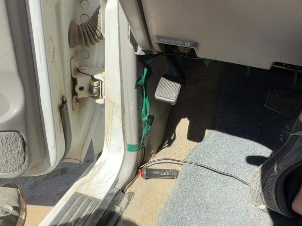 1994-2003 Ford Ranger Driver Left Lower Kick Trim Panel Oem Gray G2 — photo 2