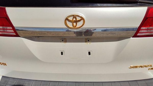 04-05 Toyota Sienna License Plate Trim Surround Panel Oem Chrome With Camera — photo 2
