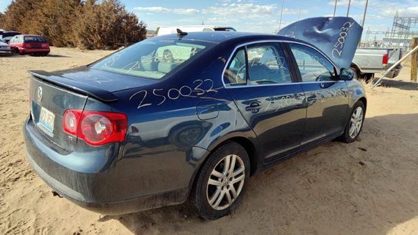2006 Volkswagen Jetta Quarter Panel RH — photo 6