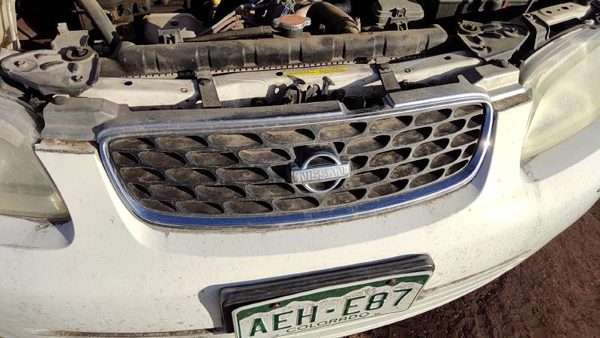 2000-2003 Nissan Sentra Front Grille Assembly Oem Gxe 623105M125 — photo 2