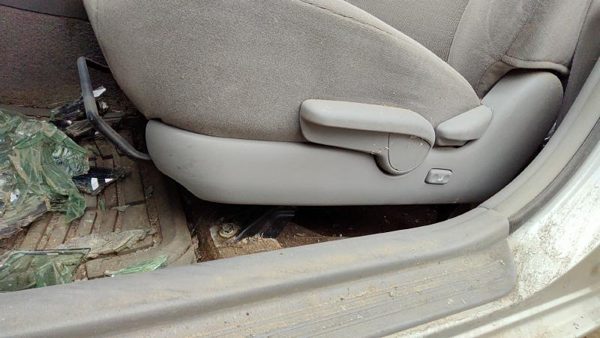2004-2006 Toyota Camry Driver Left Side Seat Trim Panel Oem 95 Stone — photo 2