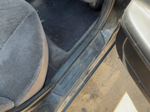 1998 Nissan Maxima Passenger Right Rear Lower Sill Plate Step Trim Panel Oem — photo 1