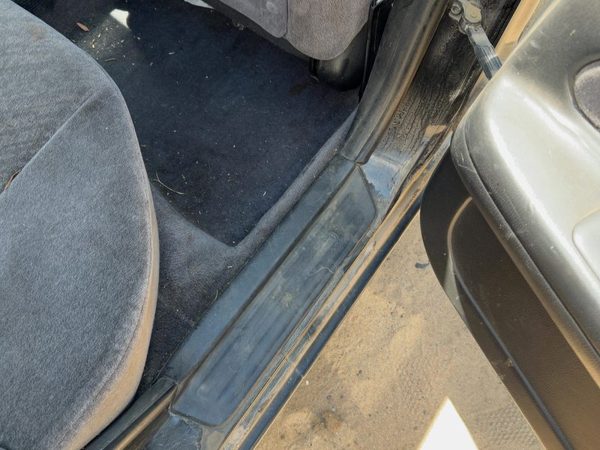 1998 Nissan Maxima Passenger Right Rear Lower Sill Plate Step Trim Panel Oem — photo 3