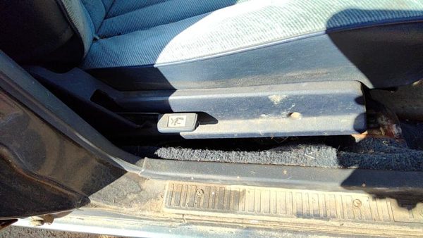1984-1986 Toyota Camry Passenger Right Side Seat Trim Panel Oem Blue — photo 2