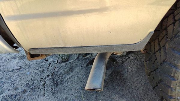 1997-2002 Ford Expedition Passenger Right Rear Moulding On Quarter Panel Oem — photo 1