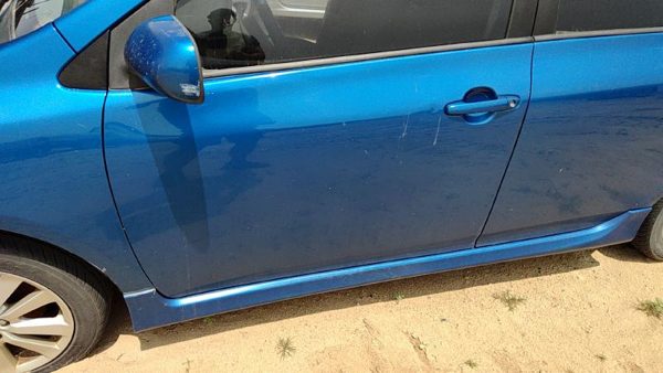 2010 Toyota Corolla Front Door LH Blue 8T7 — photo 6
