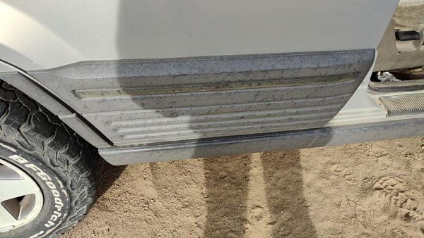 1994 Jeep Grand Cherokee Passenger Right Rear Moulding From Door Back Trim Strip — photo 2