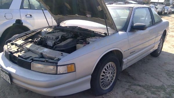 1991 Olds Cutlass — vehicle photo 3