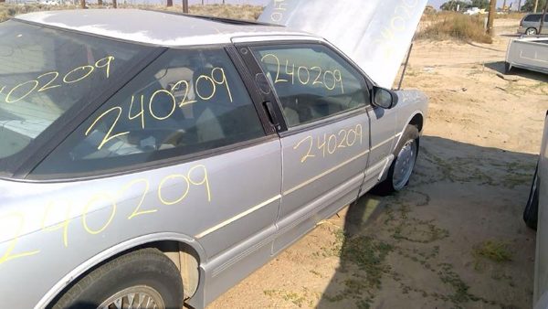1991 Olds Cutlass — vehicle photo 10