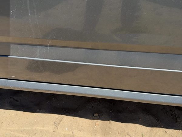 04-05 Srx Driver Left Front Moulding From Door Oem Trim Strip Silver 42U — photo 4
