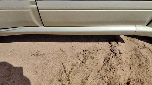 1991-1998 Suzuki Sidekick Passenger Right Lower Rocker Panel Moulding Side Skirt — photo 4