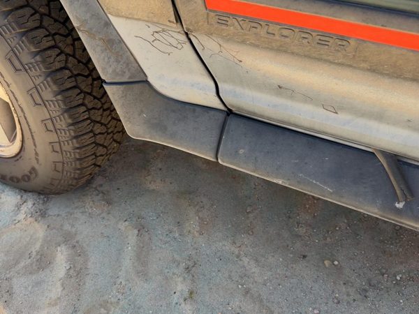 91-94 Ford Explorer 2 Dr Driver Left Lower Rocker Panel Moulding Side Skirt OEM — photo 6