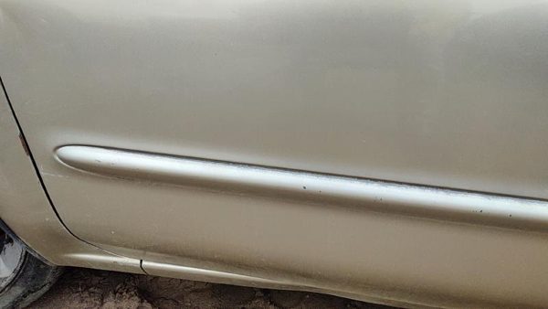 2000-2001 Nissan Maxima Driver Left Front Moulding From Door Oem Trim Strip Gold — photo 2
