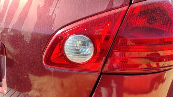 2008-2015 Nissan Rogue Passenger Right Inner Tail Light Brake Lamp Oem Rear — photo 1