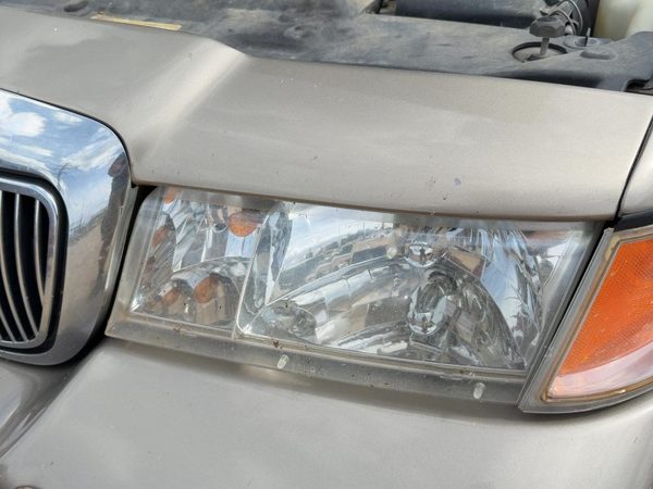 2002 Mercury Grand Marquis Headlamp Assembly LH — photo 2