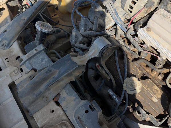 1989-1993 Buick Century Sedan Front Motor Mount Assembly OEM 3.3L Automatic — photo 3
