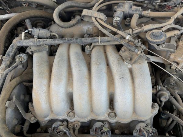 1998 Nissan Maxima Upper Intake Manifold Oem 3.0L 140102L910 — photo 2
