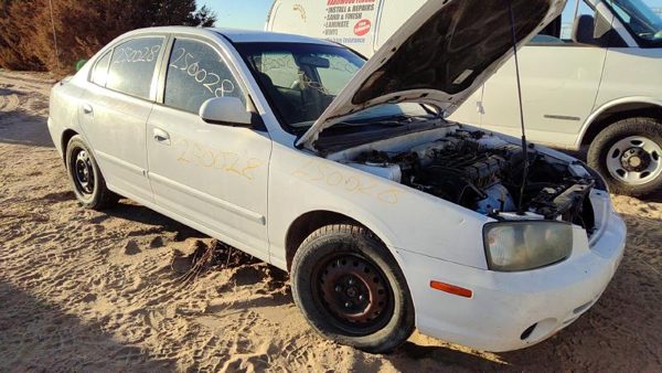 2003 Hyundai Elantra — vehicle photo 2