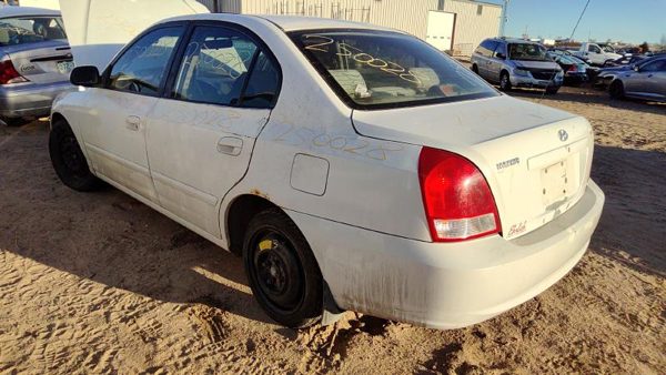 2003 Hyundai Elantra — vehicle photo 5