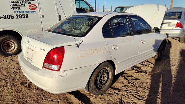 2003 Hyundai Elantra — vehicle photo 8