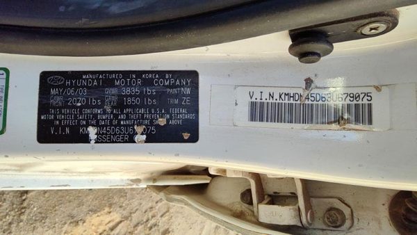 2003 Hyundai Elantra — vehicle photo 7
