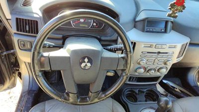2004 Mitsubishi Endeavor Steering Wheel OEM 02Q Sand Blast mn101110xa