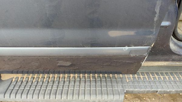03-05 Explorer Passenger Right Rear Moulding From Door Back Trim Strip Blue Ld — photo 5