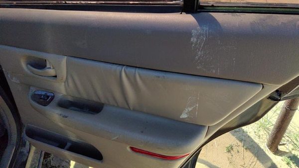 01-04 Regal Passenger Right Rear Door Trim Panel With Switches Back Tan 525 — photo 3