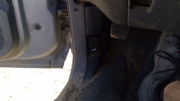 1991-1996 Chevy Caprice Driver Left Lower Kick Trim Panel Oem Blue — photo 5