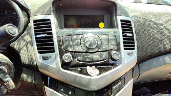 2013 Chevrolet Cruze Dash Panel Black Aff — photo 1