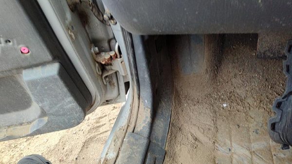 85-95 Volvo 740 Driver Left Lower Kick Trim Panel Oem Gray — photo 3