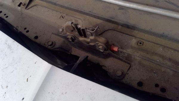 1980-1990 Chevy Caprice Hood Latch Assembly With Bracket Oem 10089625 — photo 1