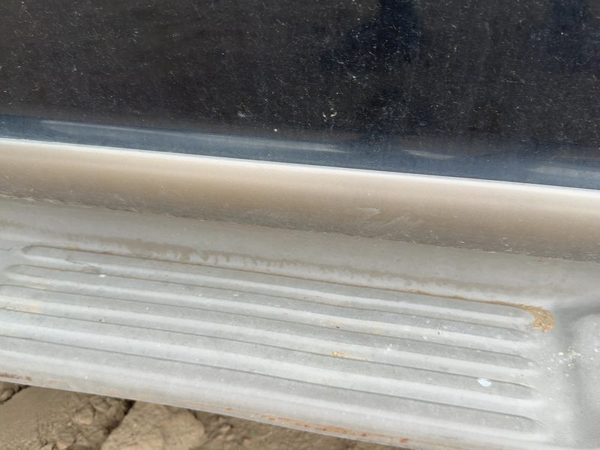 1997-2002 Ford Expedition Driver Left Rear Lower Moulding From Door Oem Back — photo 2