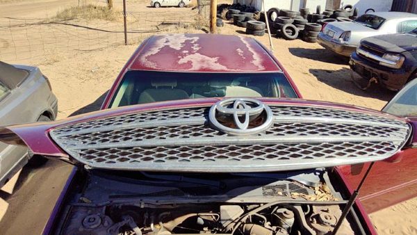 2002-2006 Toyota Camry Front Grille Assembly Oem 53101Aa020 — photo 2